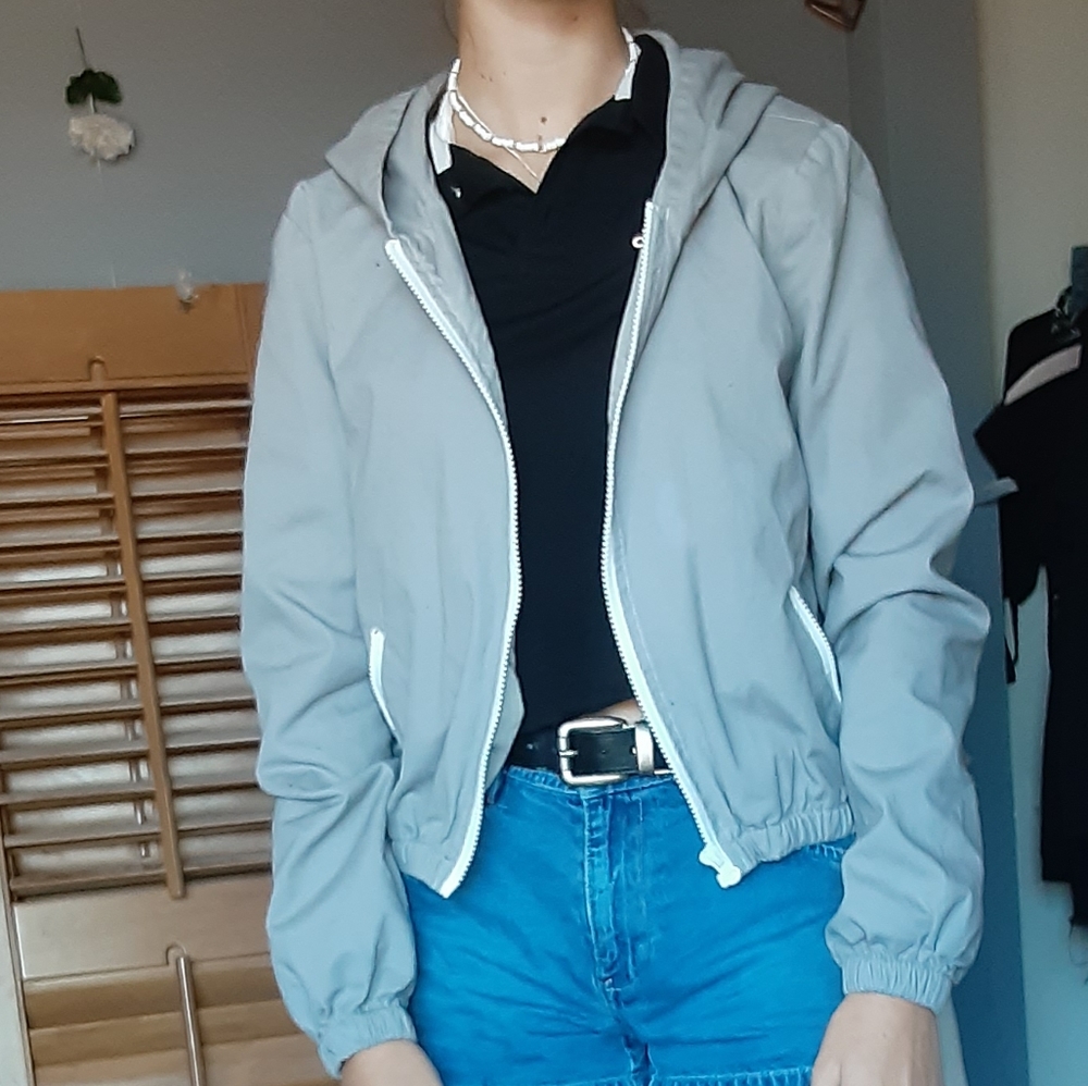 Grey puffer jacket